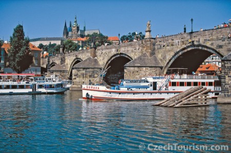 Prag Spaziergang+Schifffahrt mit Mittagessen - 4 Std.